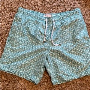 crown & Ivy men’s swim trucks